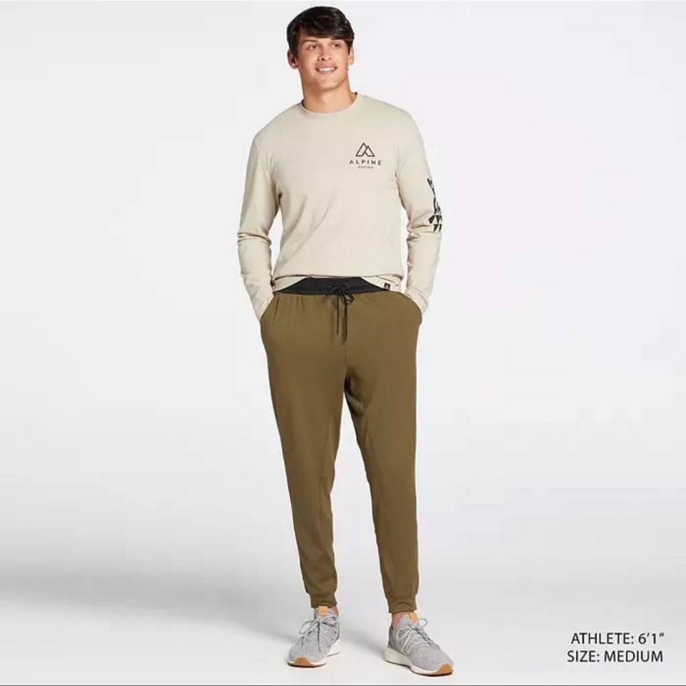 Alpine Design Men's Field Knit Jogger Pants in Deep Clover
